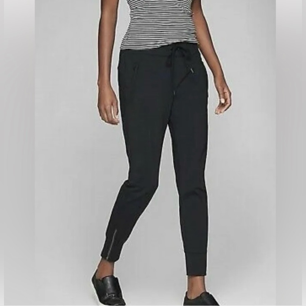 Athleta Metro Street Black Jogger Moto Walking Hiking Workout Travel Pants
